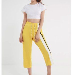 Truly Madly Deeply cropped tie back Tee
